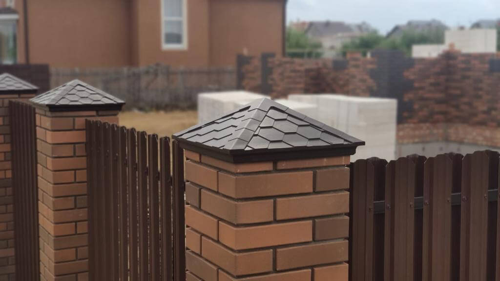 Колпак Zking Эверест Коричневый на столб 1.5х1.5 кирпича (390х390мм) в Липецке фото