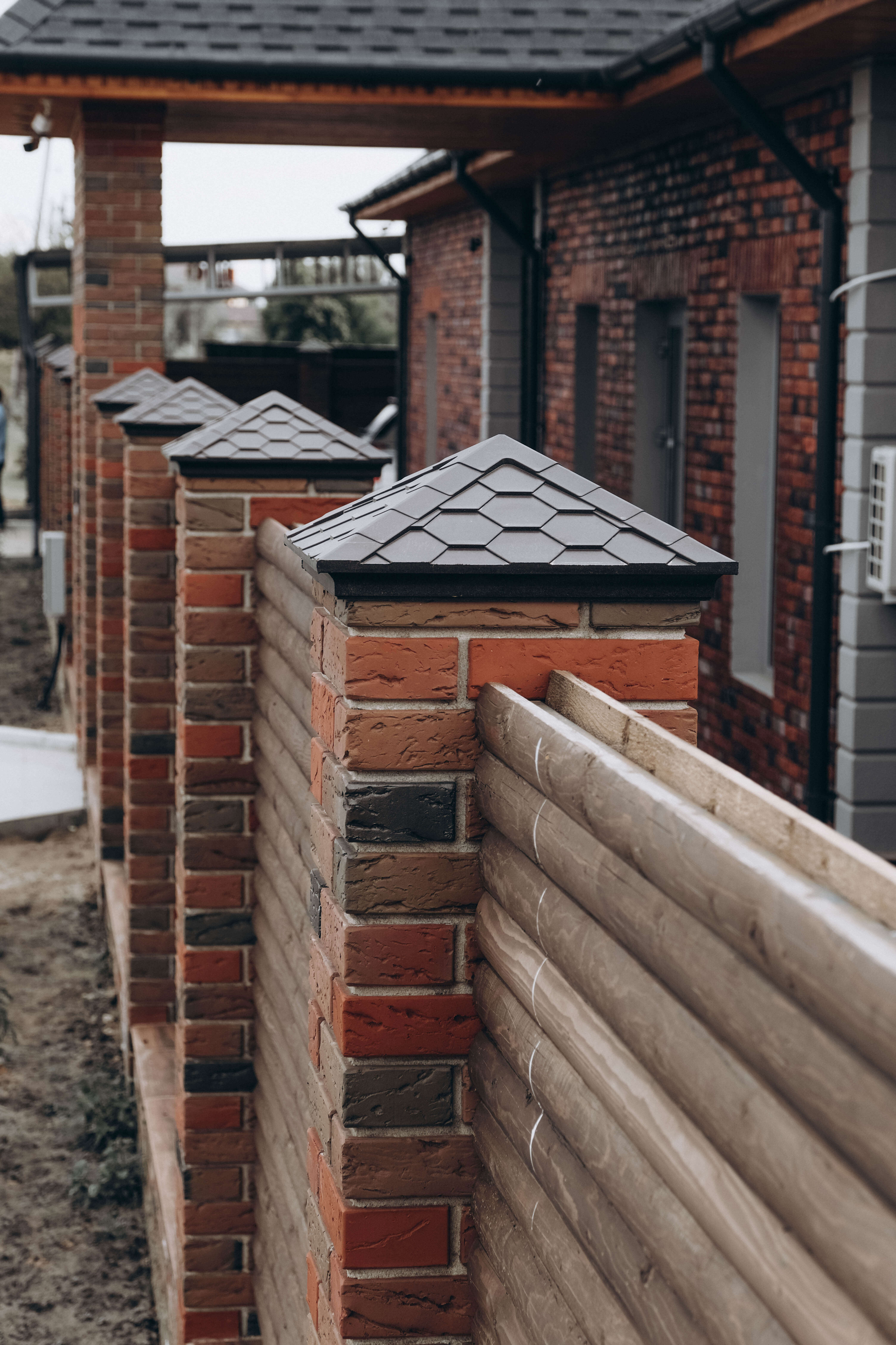 Колпак Zking Эверест Коричневый на столб 1.5х1.5 кирпича (390х390мм) в Липецке фото